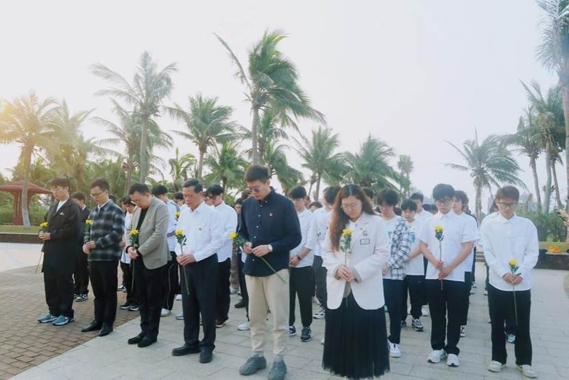 8966b359d1572e5e3bfe2163d409a13